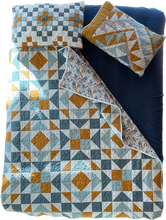 Load image into Gallery viewer, Entropy Bed Sizes Quilt Pattern
